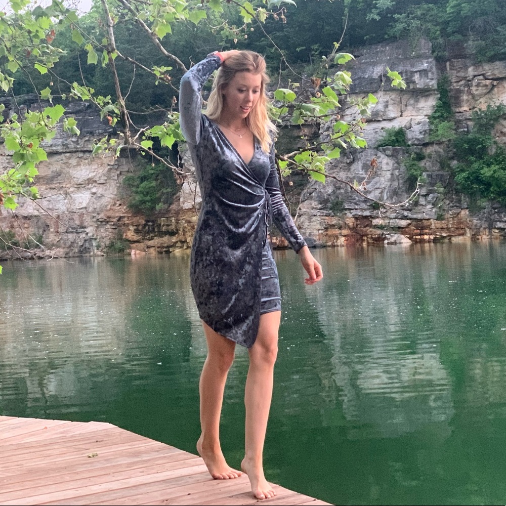 Galiana Blue Grey Velvet Long Sleeve Dress